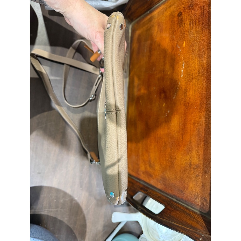 Joy Mangano Crossbody Bag Taupe Pebbled Faux Leather Messenger Purse Tan Trim - Picture 5 of 6